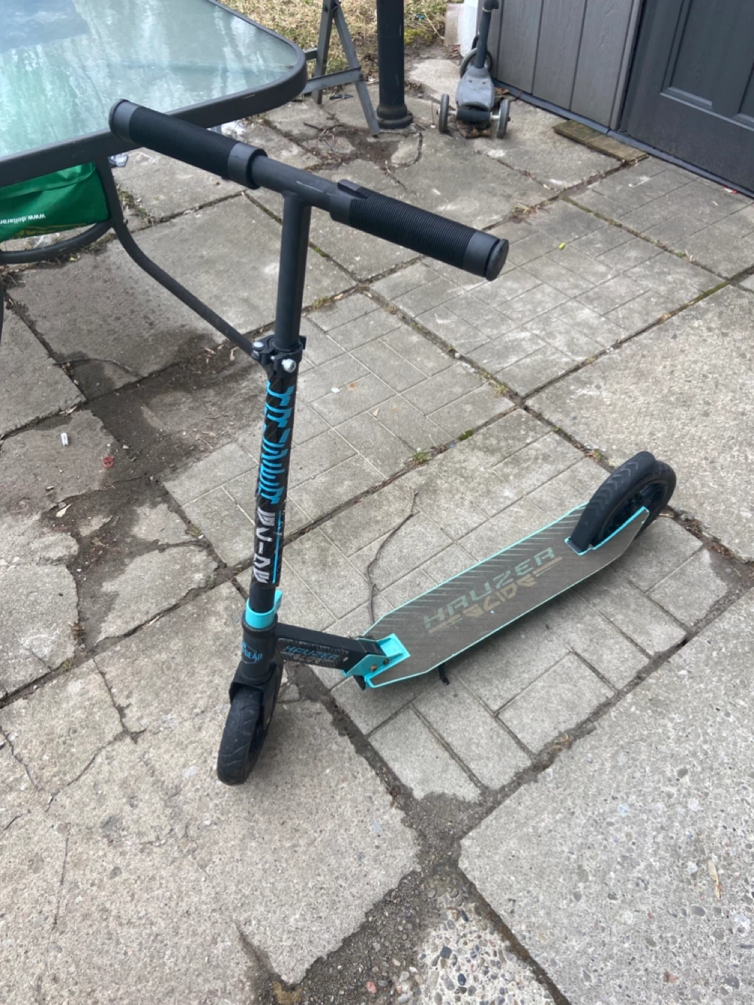 Mad gear Kruzer Kick Scooter