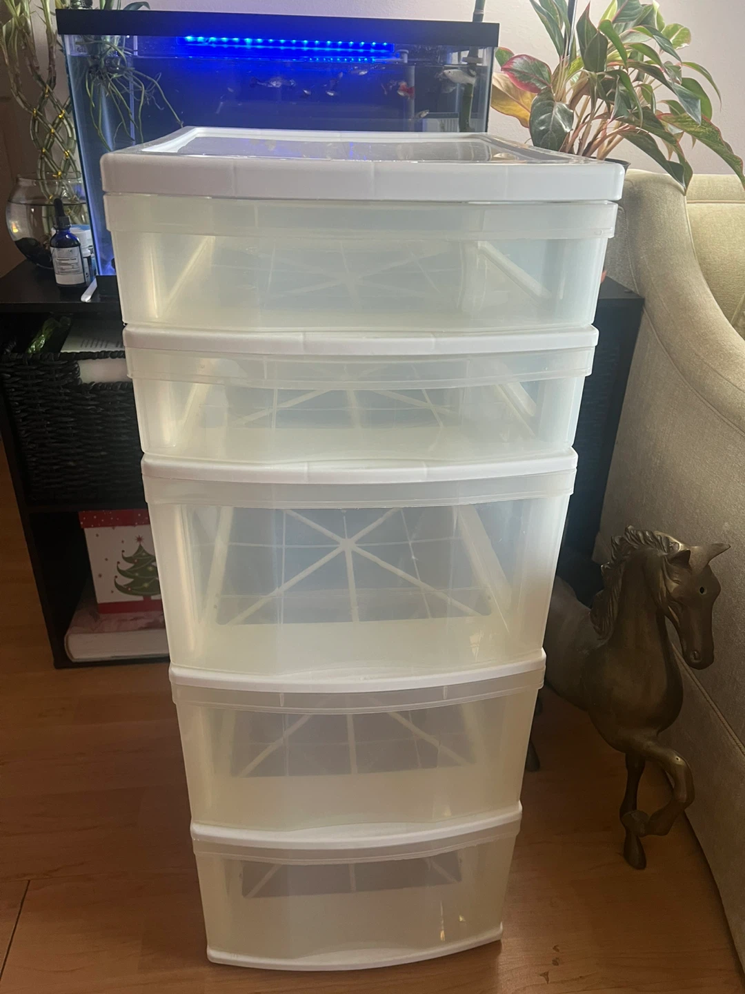 White 5-Drawer Plastic Storage Unit