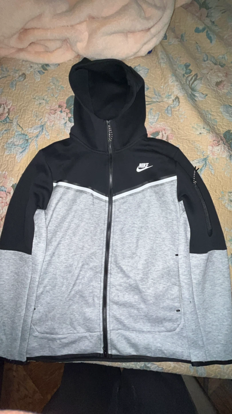 Nike Tech Gray and Black (send offers) - photo 2