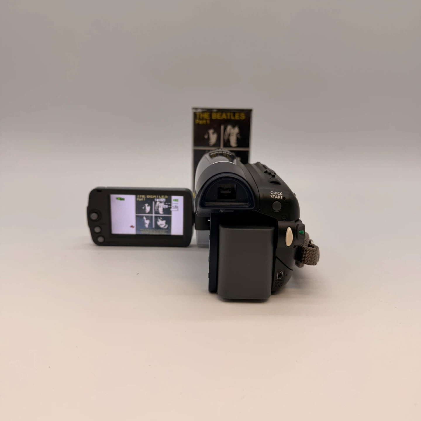 Canon ZR900 MiniDV Camcorder 41x Zoom + Battery & Charger - photo 5