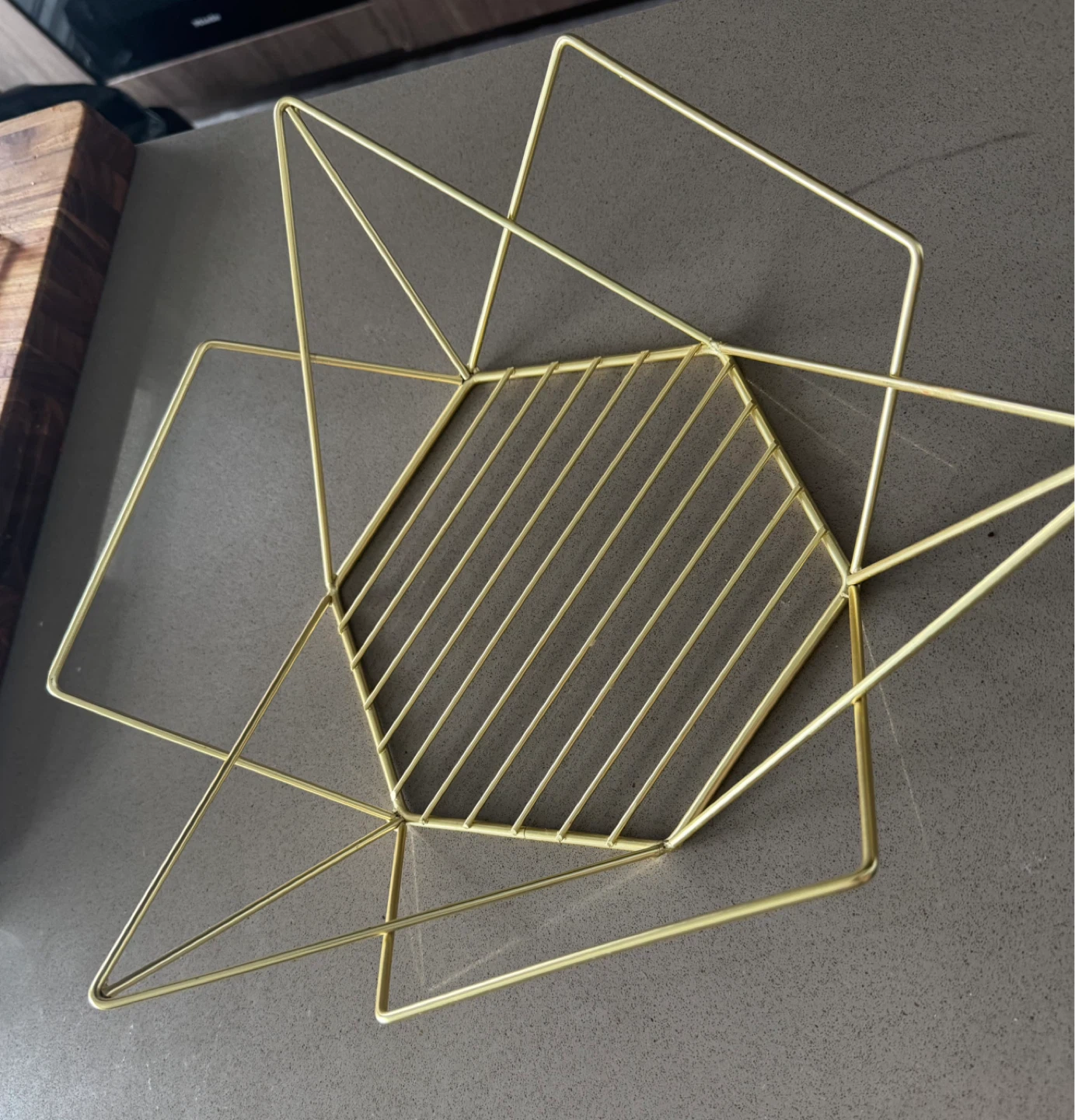 Gold Geometric Wire Fruit Bowl - Kitchen - photo 2