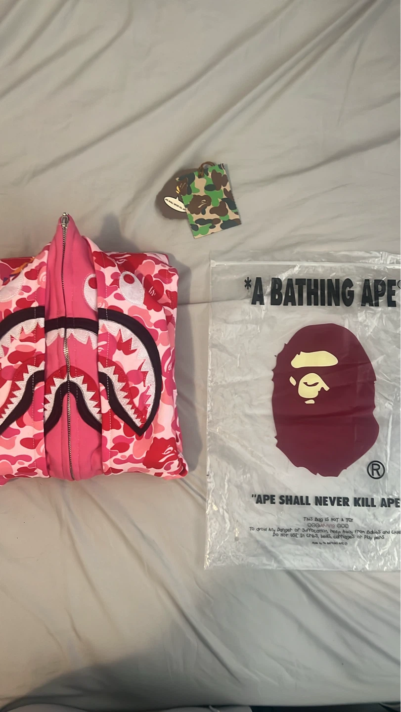 BAPE Pink Camo Shark Full Zip Hoodie size-M - photo 3