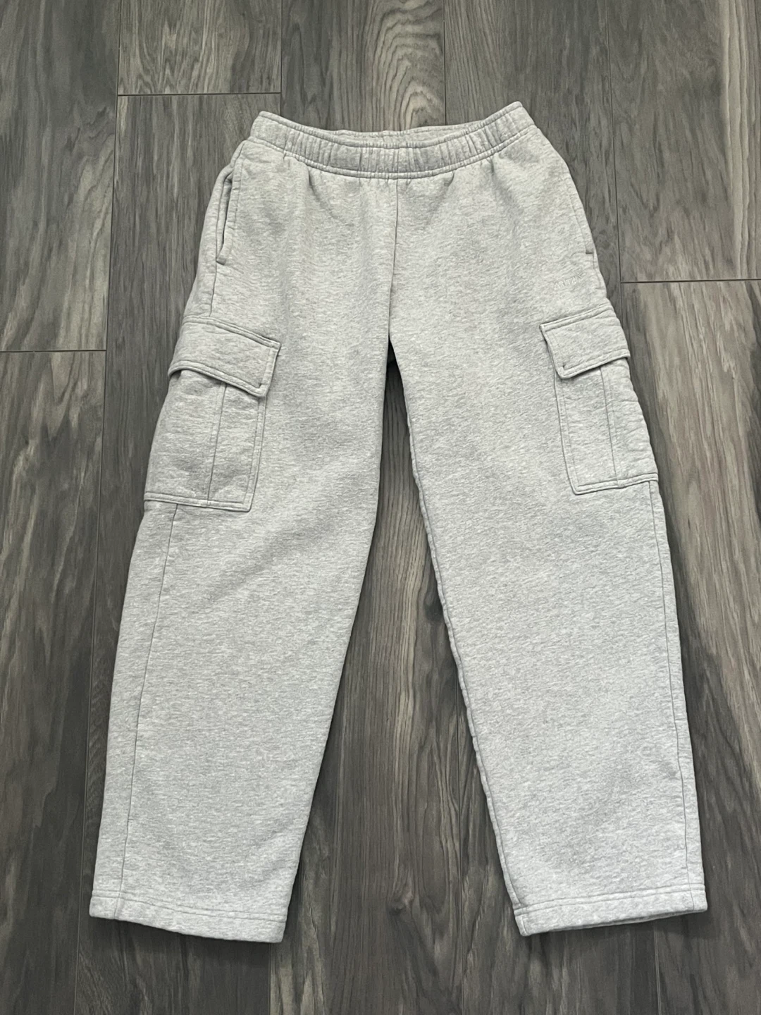 Aritzia Sweatfleece Mega Fit Grey Cargo Sweatpants