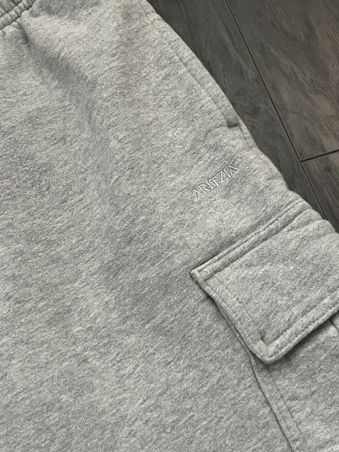 Aritzia Sweatfleece Mega Fit Grey Cargo Sweatpants - photo 2
