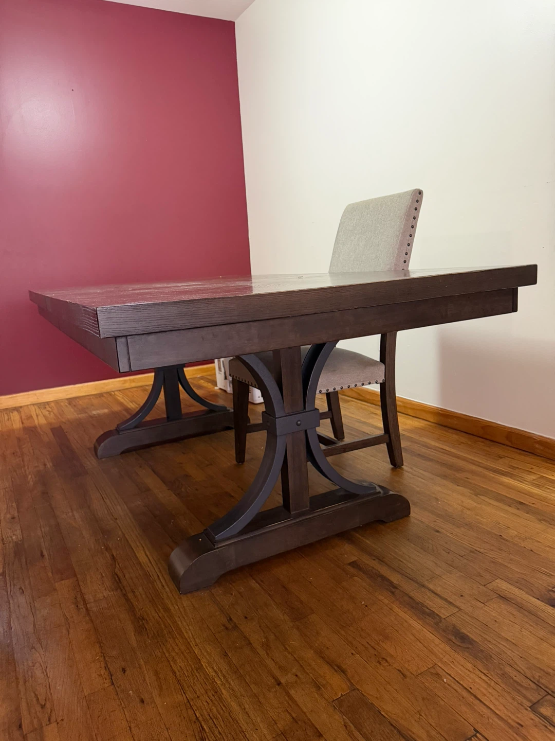 Dark Wood Dining Table - like new - photo 3