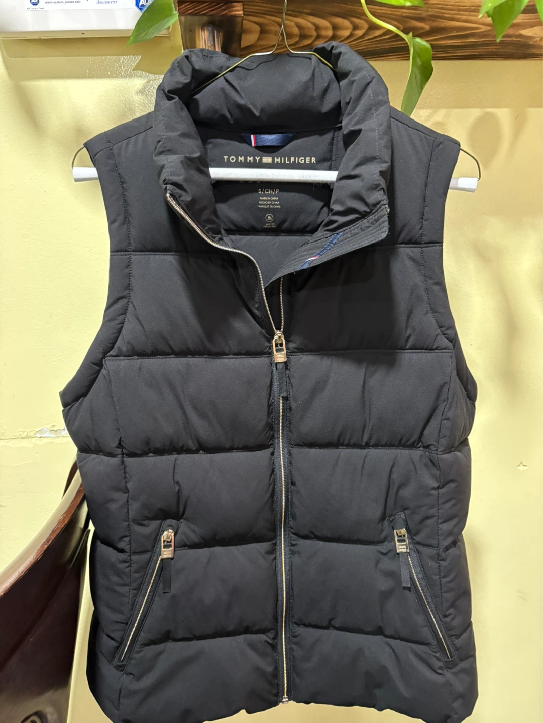 Tommy Hilfiger Black Puffer Vest Size S