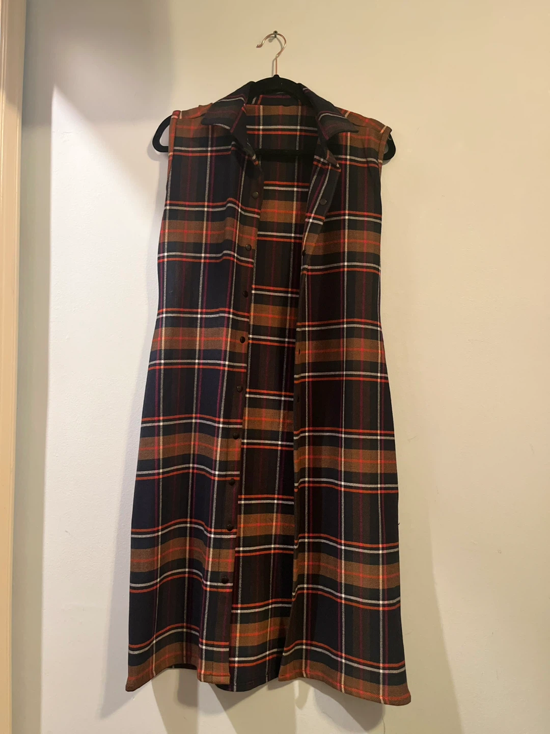 Button-up Plaid Sleeveless Midi Dress