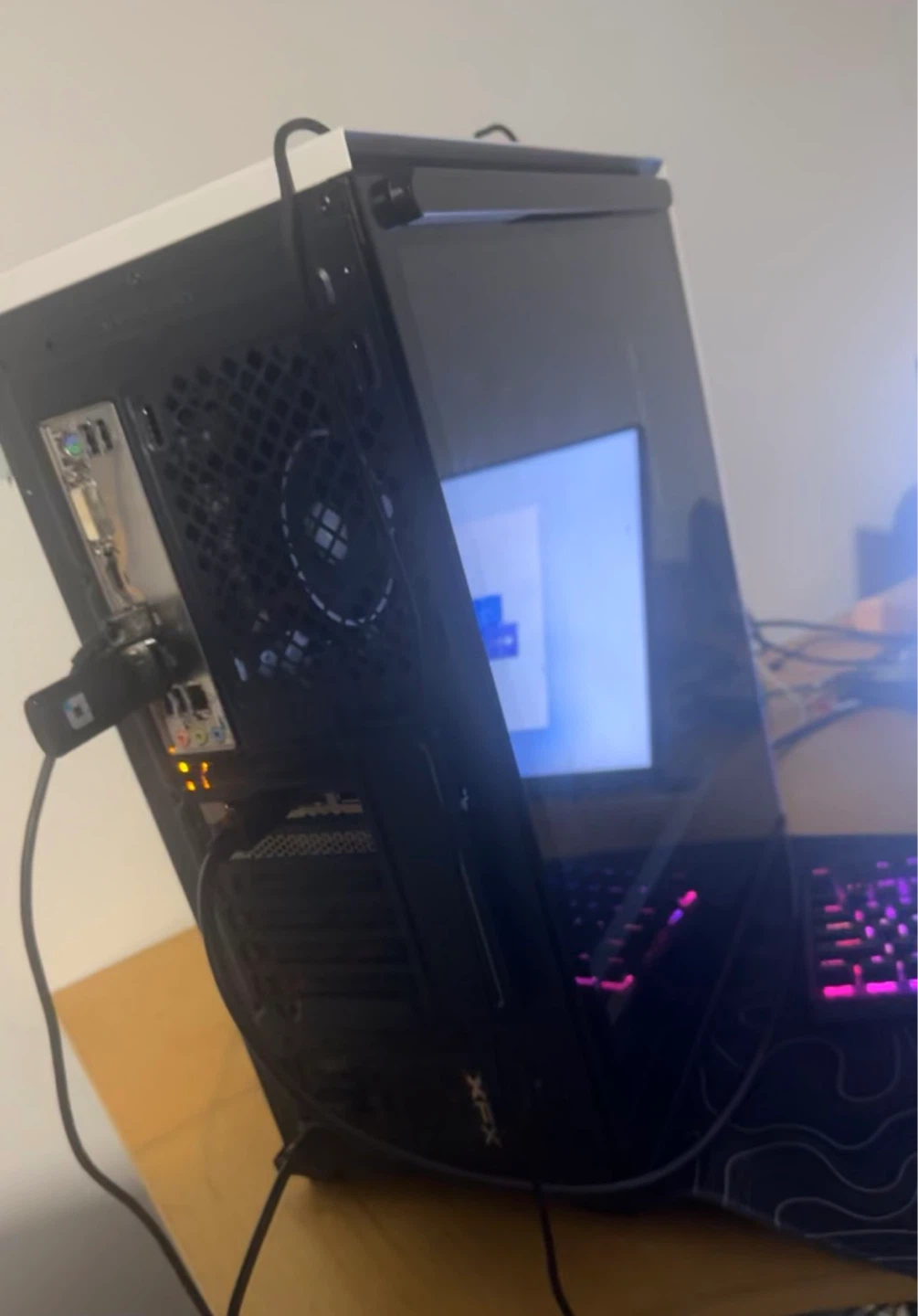 RTX 4060 gaming pc plus 180hz monitor