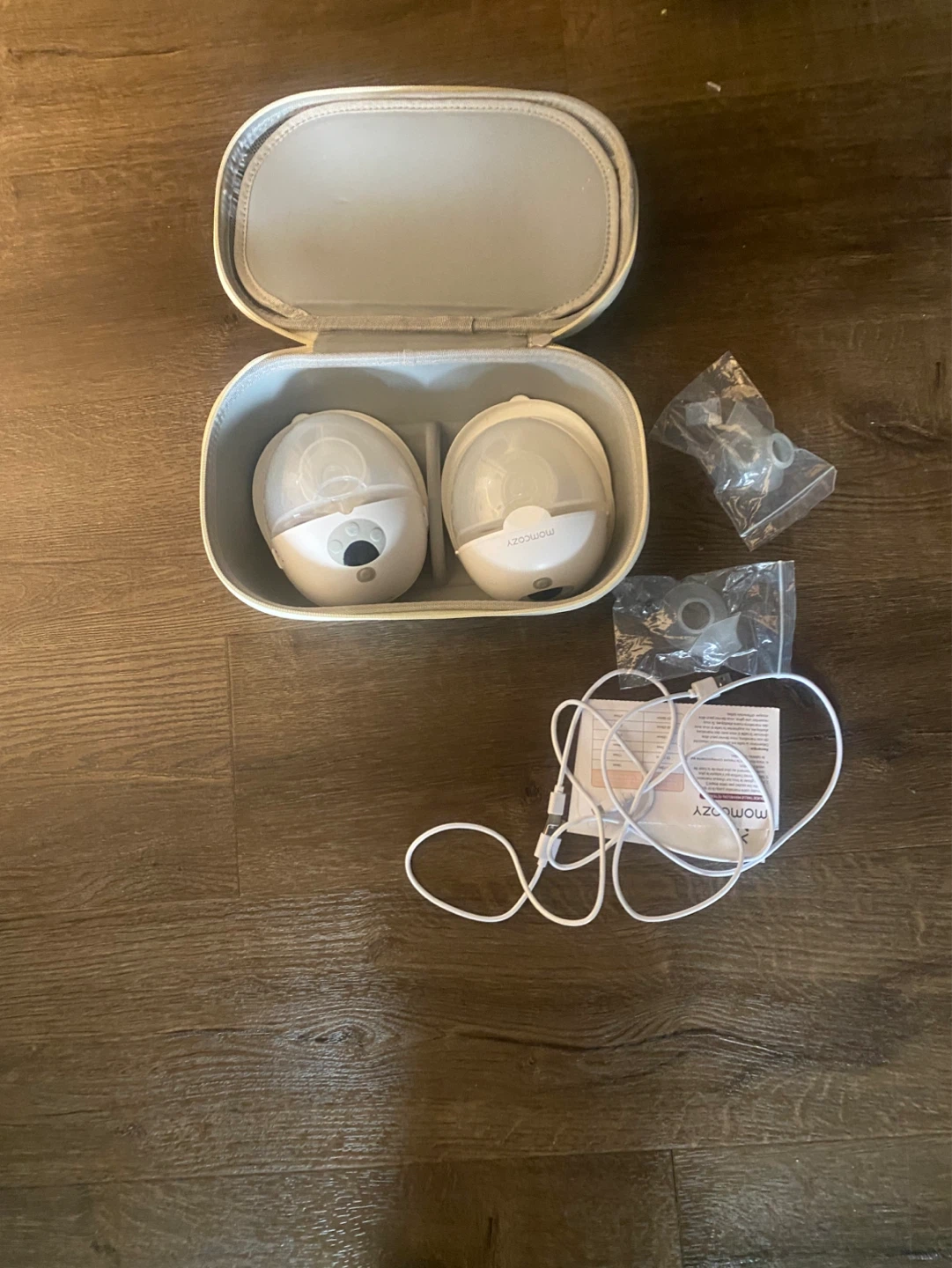 Momcozy Wearable Breast Pump M5 - photo 2