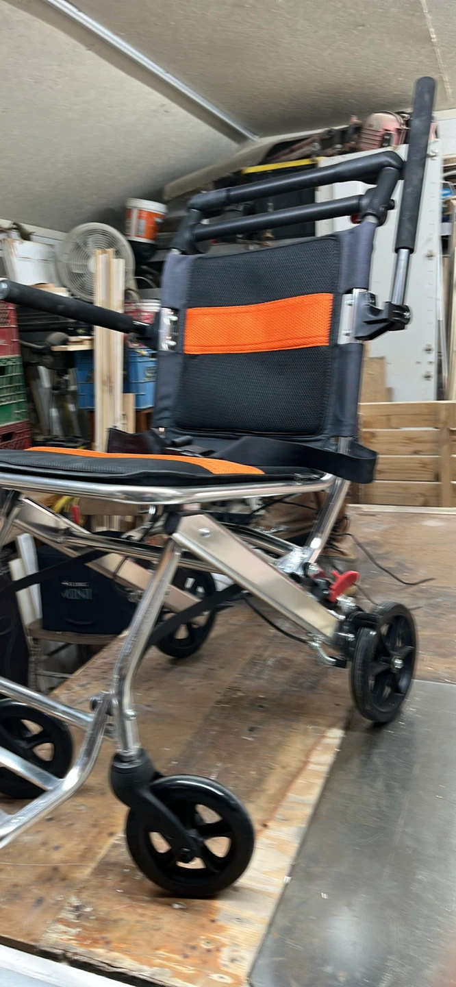 Lightweight Transport Wheelchair