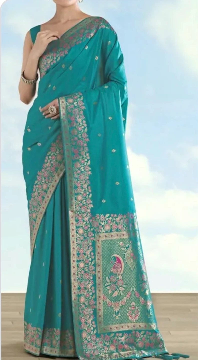Sequin Embellished Teal Sari - photo 4