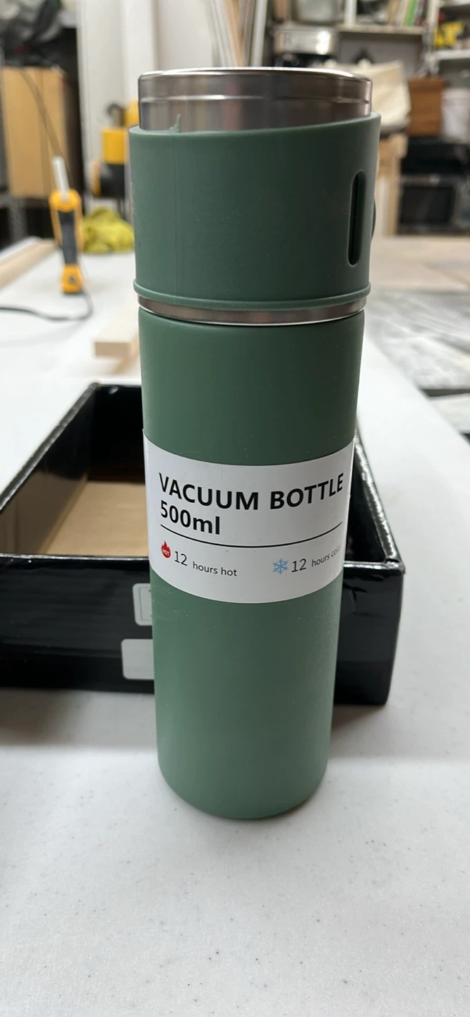 Green Vacuum Flask Set with 2 Mugs - photo 2