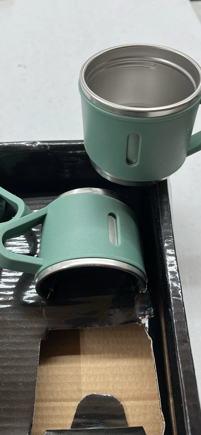Green Vacuum Flask Set with 2 Mugs - photo 3