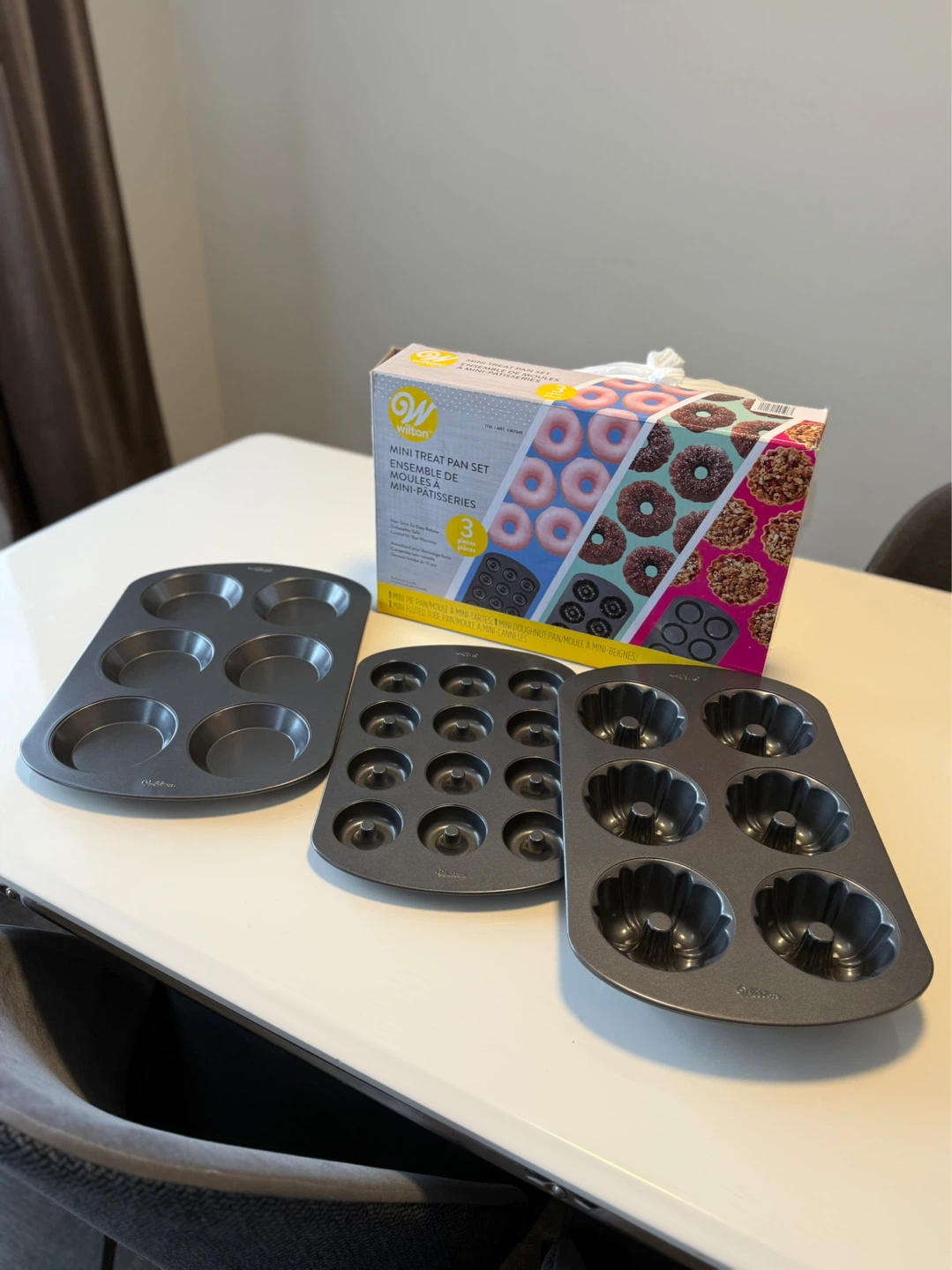 Wilton Mini Treat Pan Set (3 Piece) - photo 2