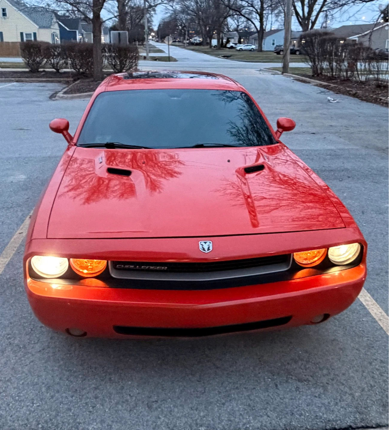 Dodge Challenger - photo 2