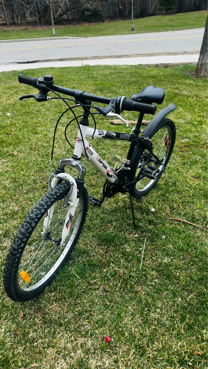 SporTrek Mountain Bike