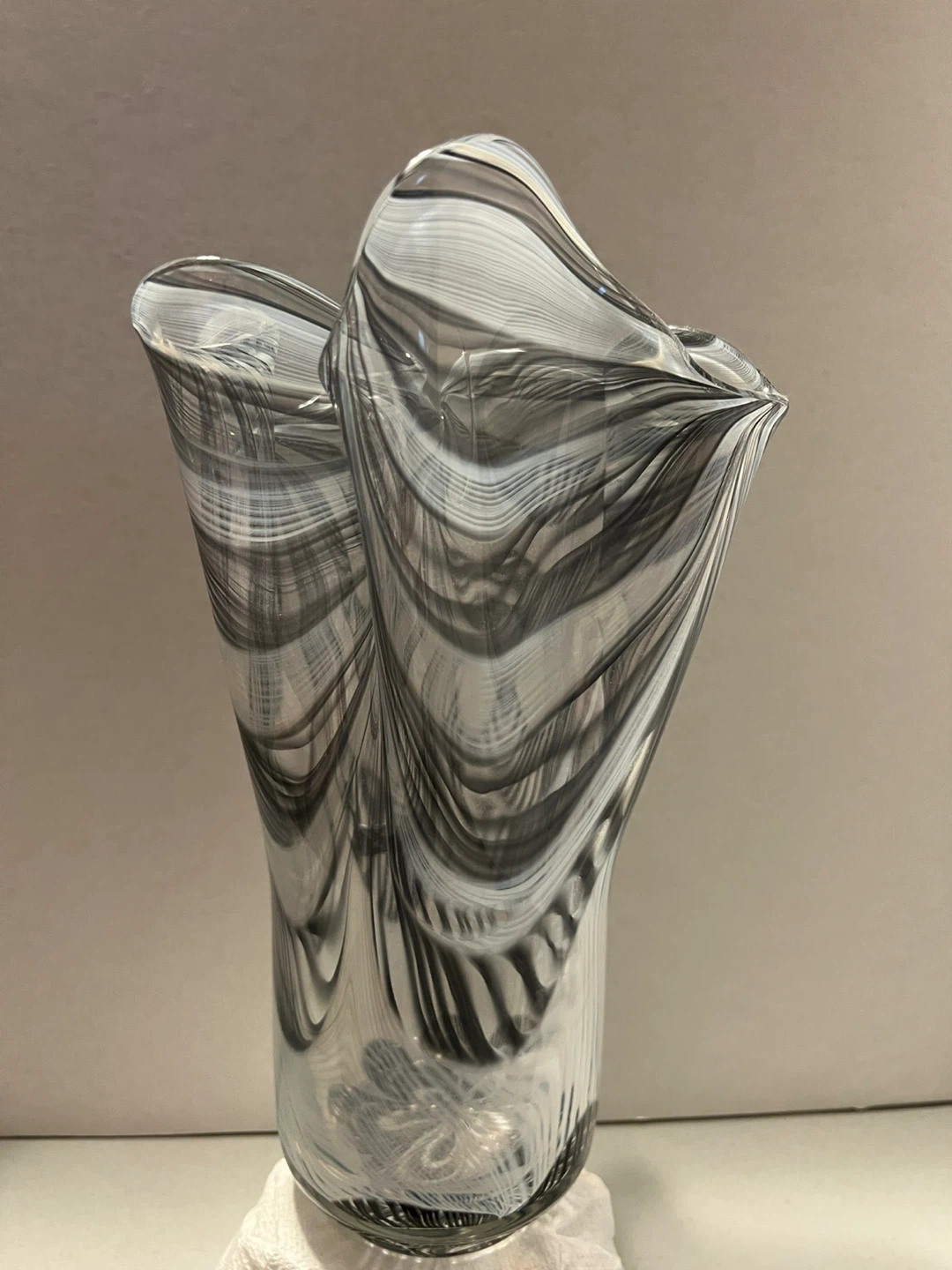 Large 11” Neman Belarus Crystal Vase