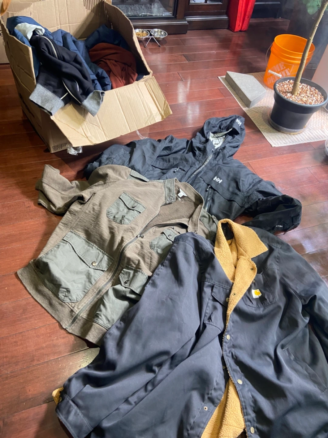Men’s clothing - photo 3