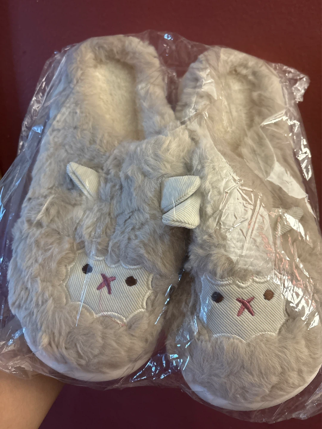NEW Fuzzy Sheep Slippers - Size 44-45