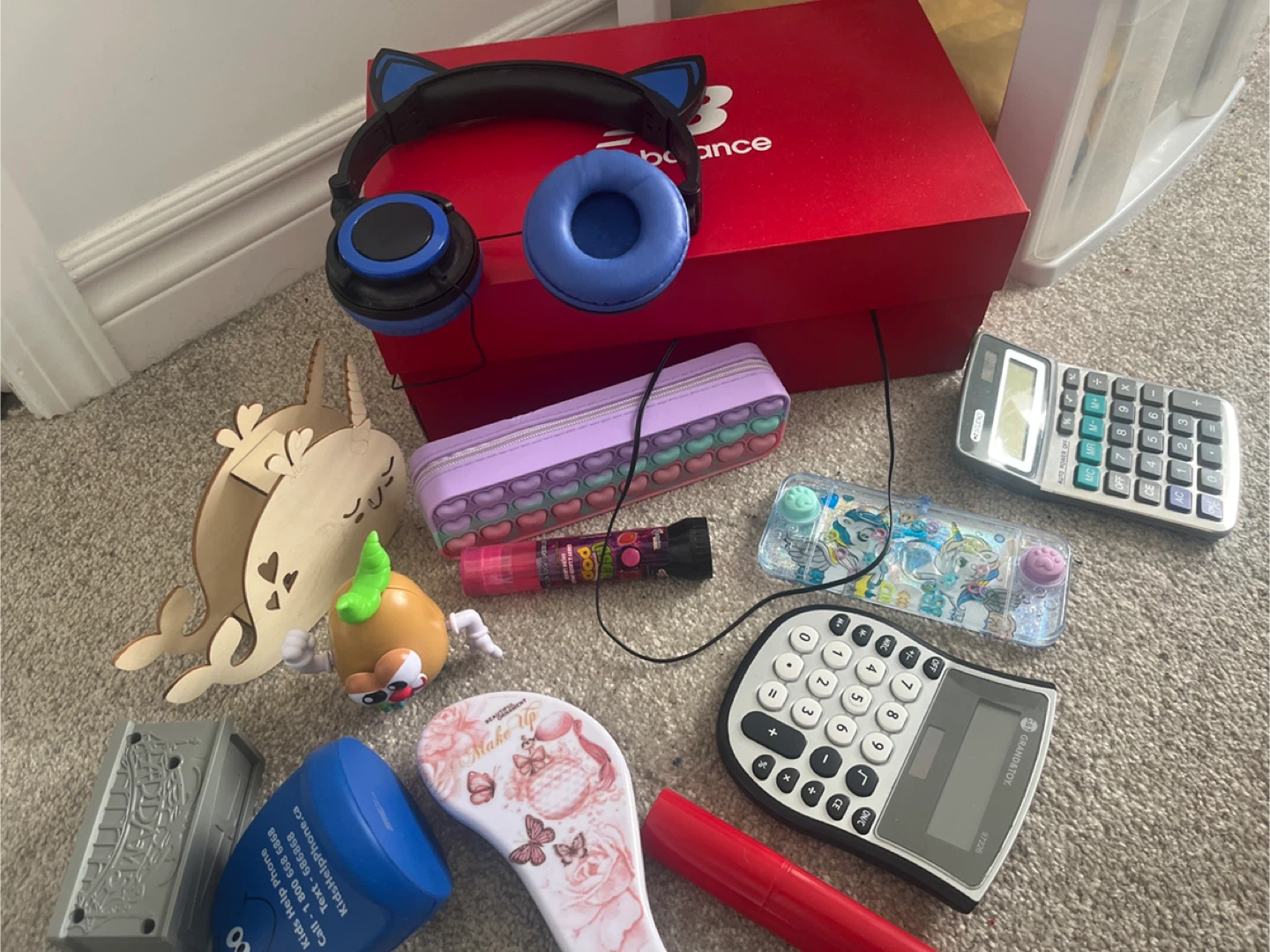 Assorted Stationery Items - photo 2