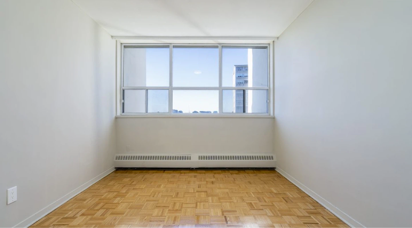 Empty apartment unit - photo 2