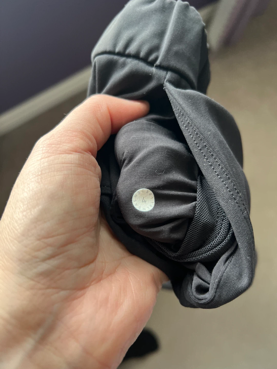 Lululemon Black Jogger Pants Size 4 - photo 4