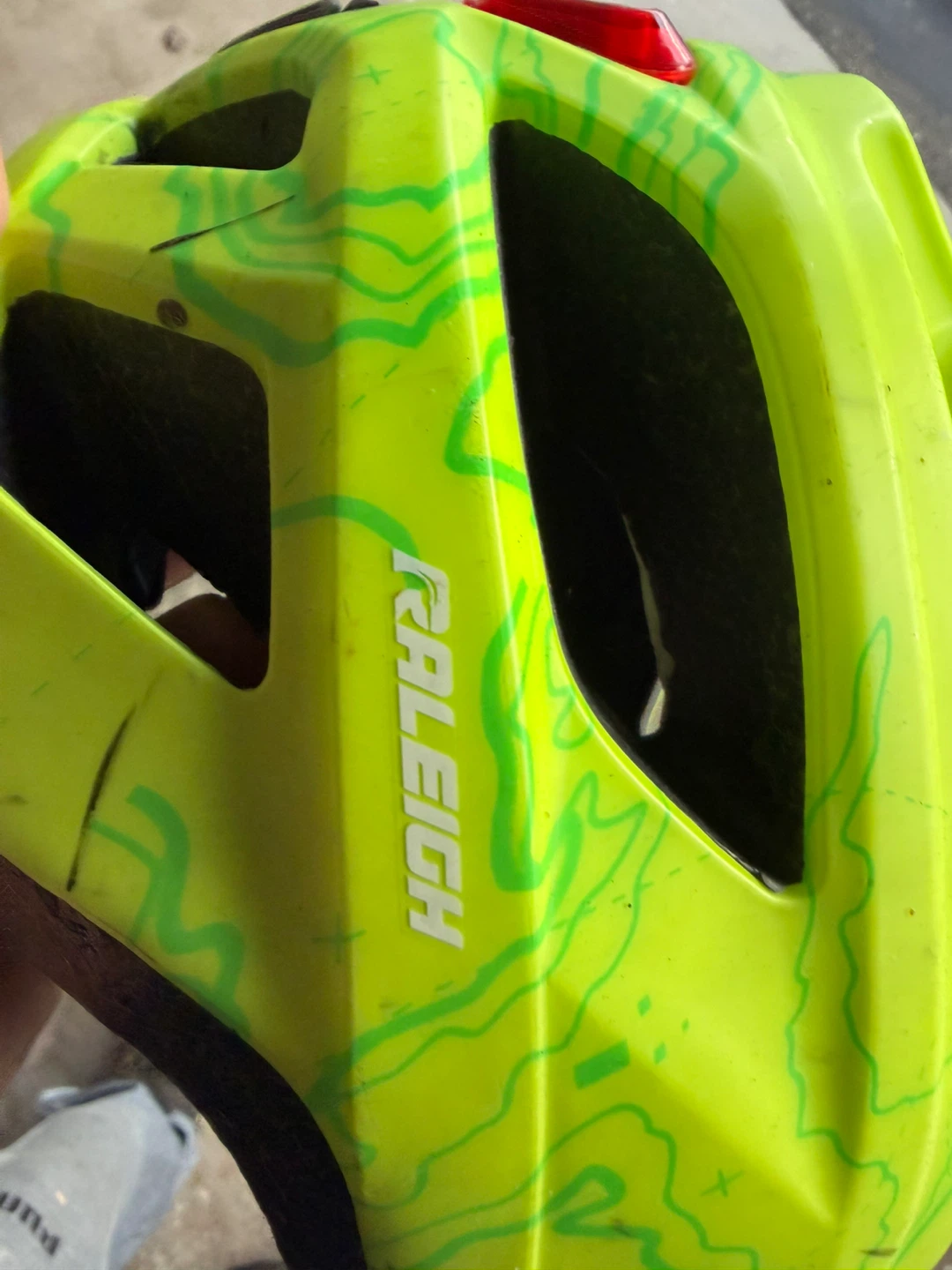 Raleigh Bike Helmet with Integrated Rear Light - Lime Green - photo 2