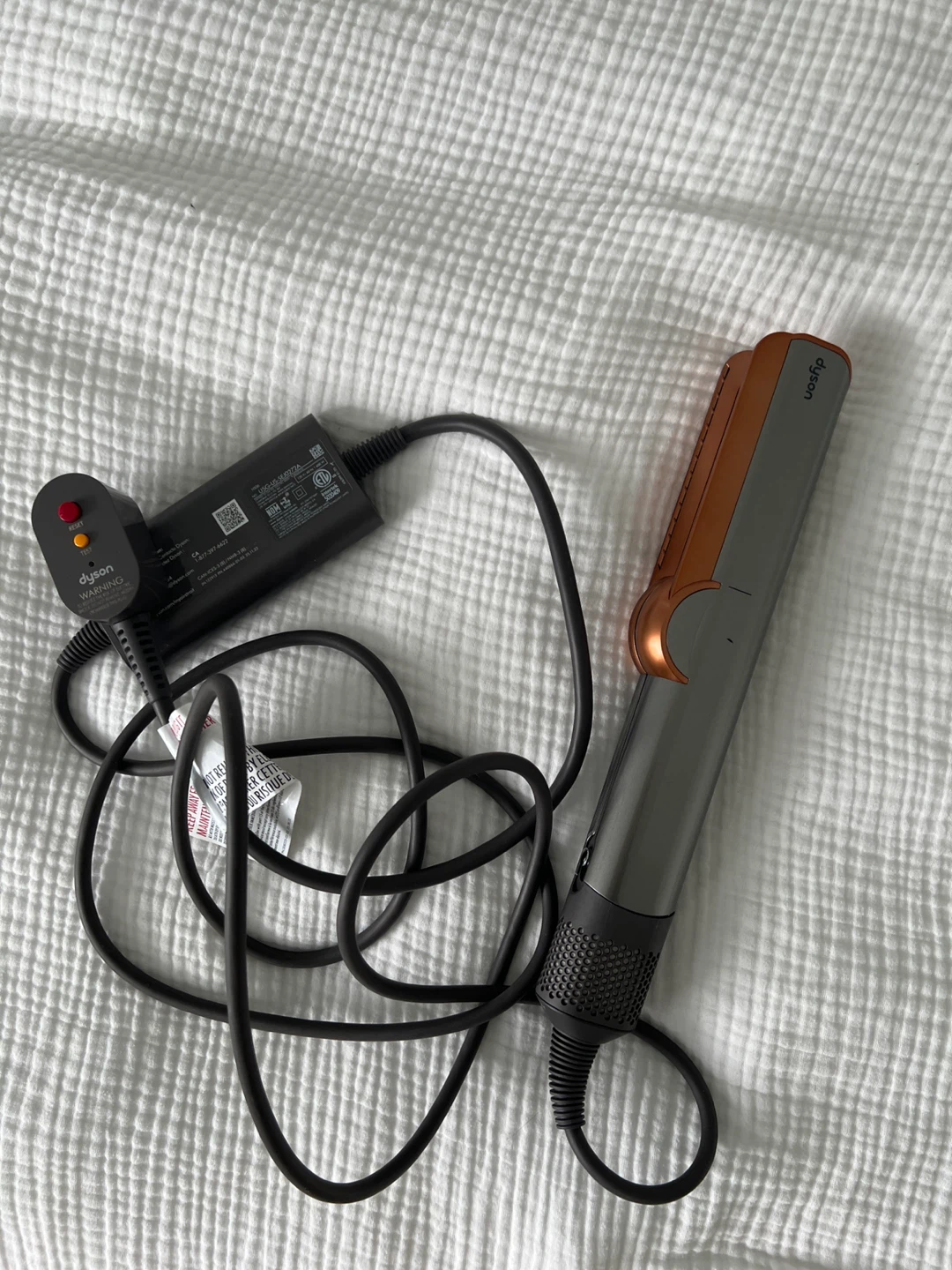 Dyson Airstrait wet to to dry straightener