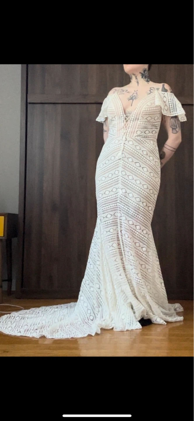 White Lace Mermaid Wedding Dress - photo 4