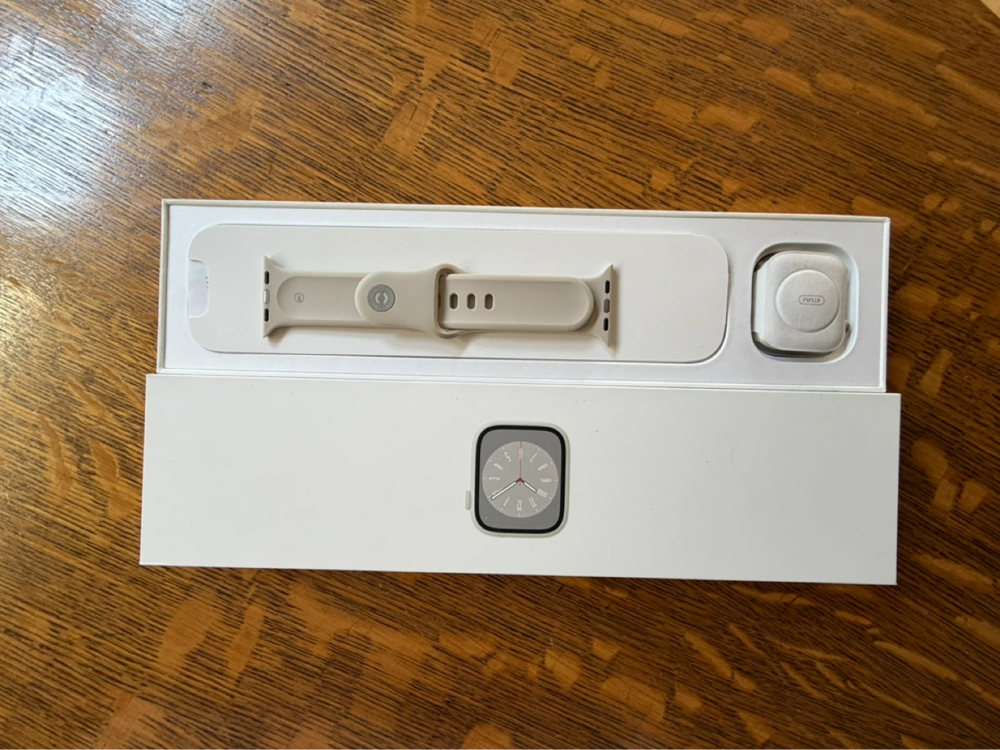 Apple Watch Series 8 41mm Silver Aluminum with Sport Band