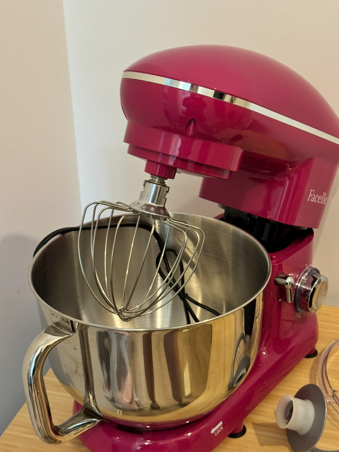 Facelle Stand Mixer 660W - 6.5QT - Pink - Like New - photo 3