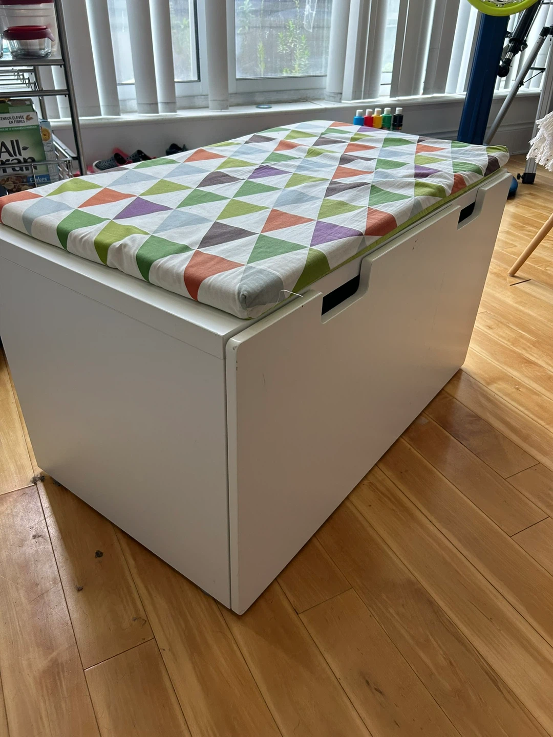 Moving Sale! IKEA White Storage Bench with Geometric Cushion - photo 3