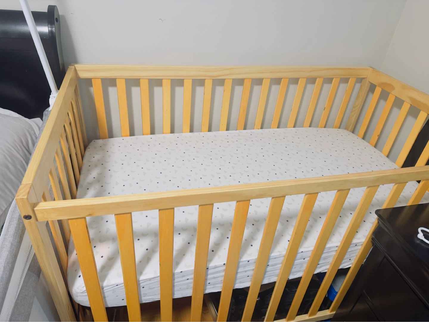 Dream on Me 5 in 1 Convertible Crib with Mattress - photo 2