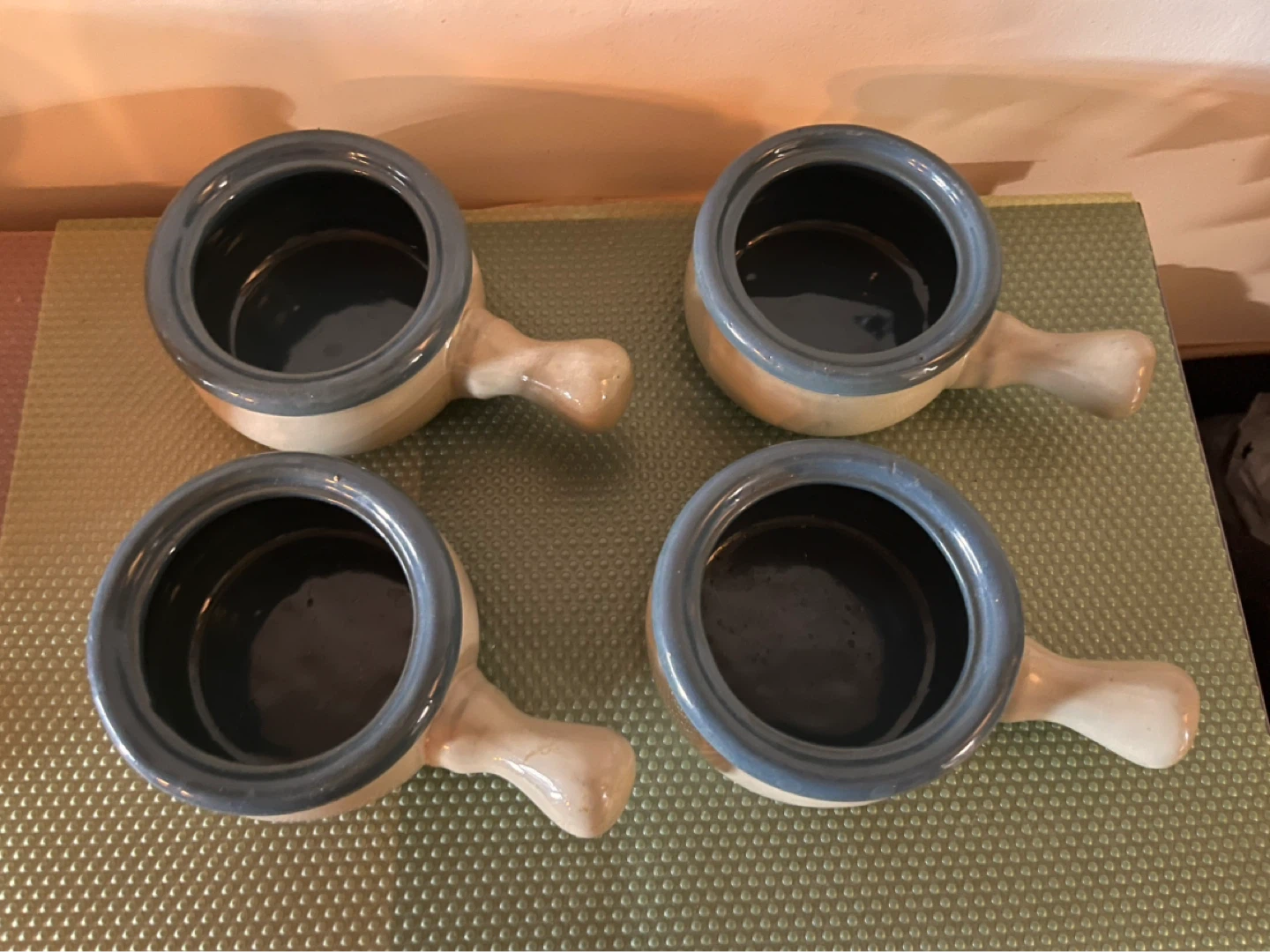 4 Ceramic Onion Soup Crocks - photo 2