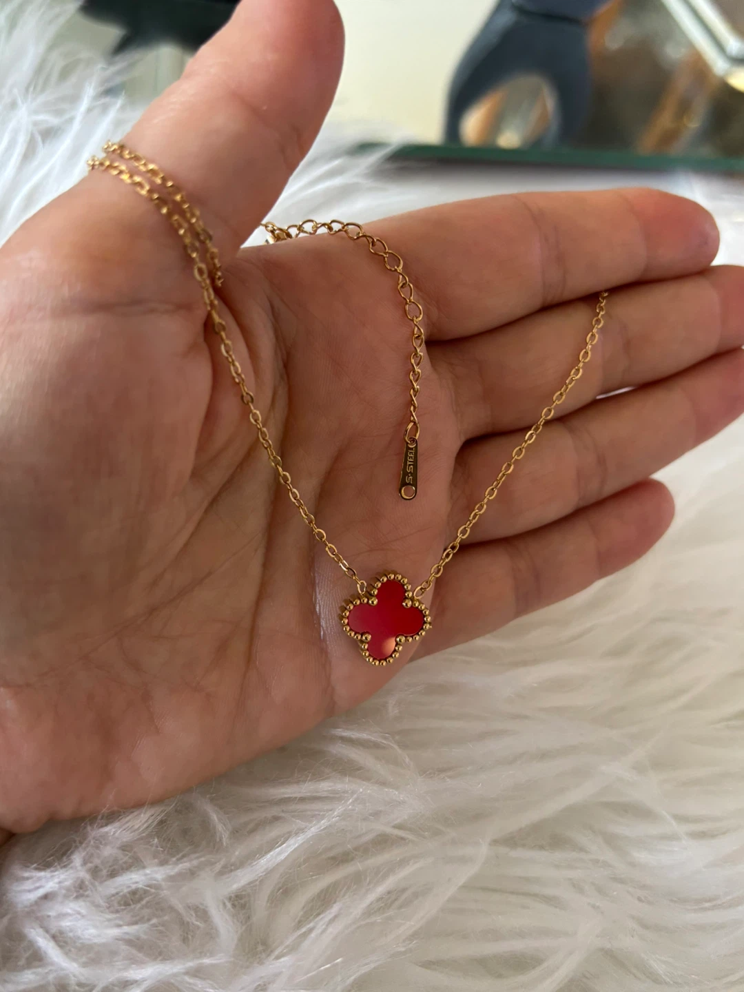 Gold plated Clover Pendant Necklace - photo 3