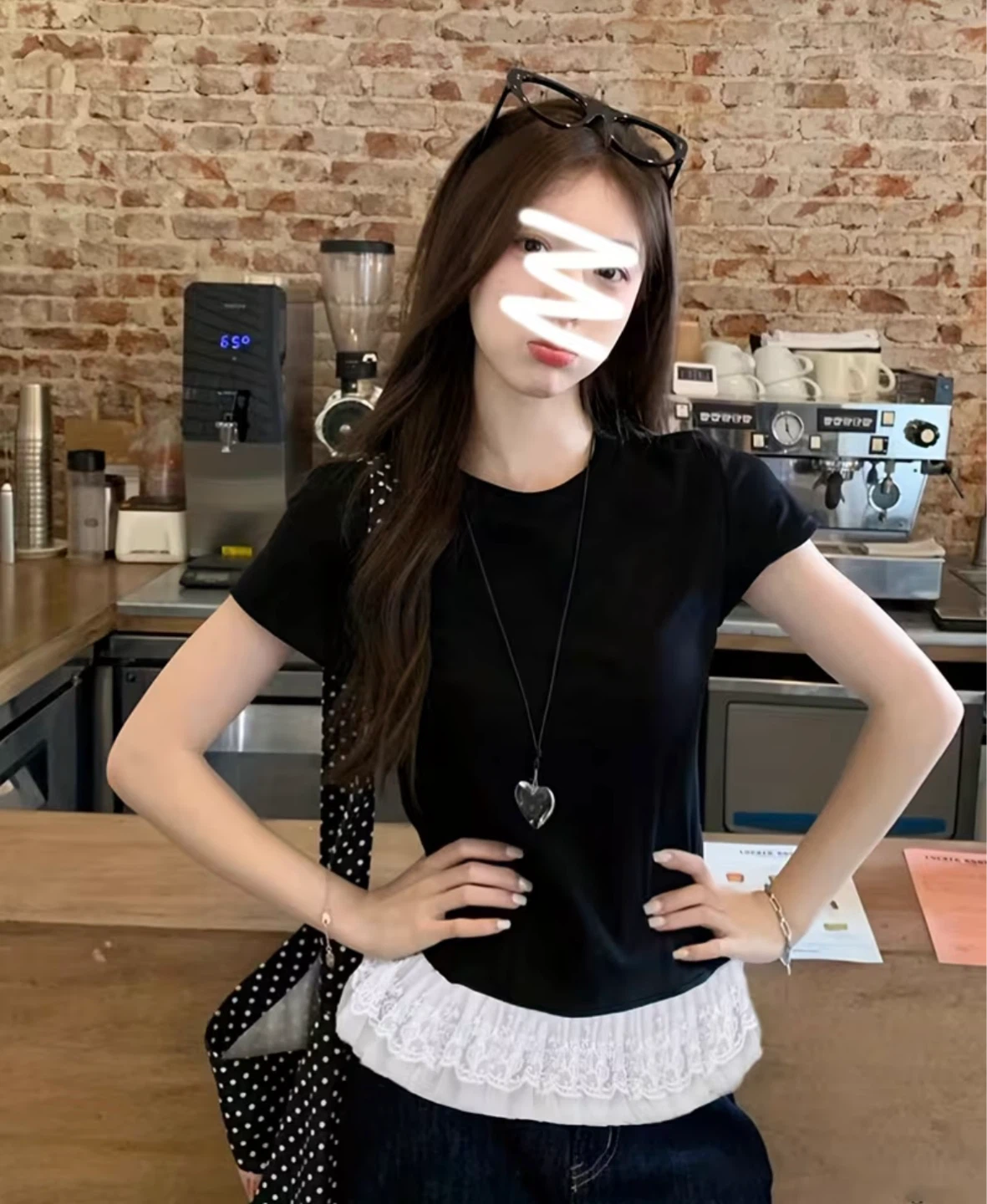 Black T-Shirt with White Lace Trim - photo 2