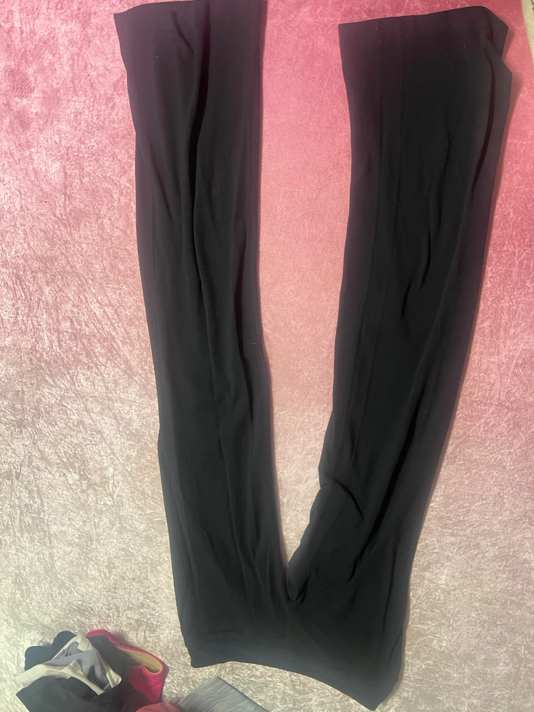 Lululemon Black Yoga Pants - photo 2