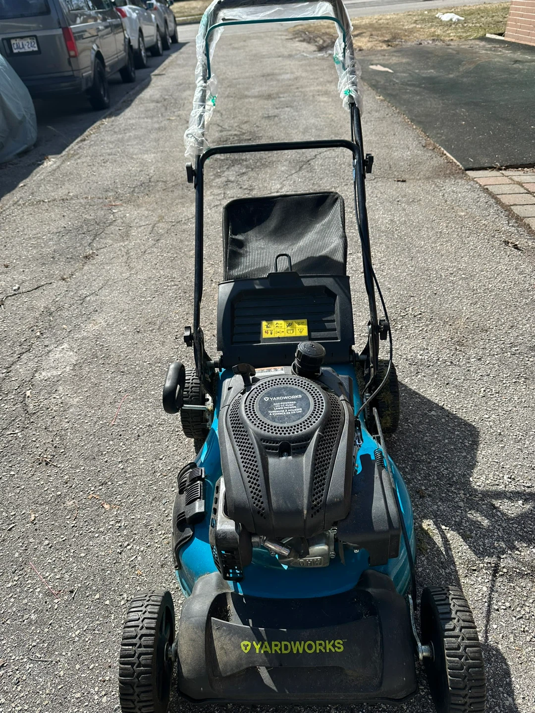 Yardworks Gas Push Lawn Mower - Teal - photo 2