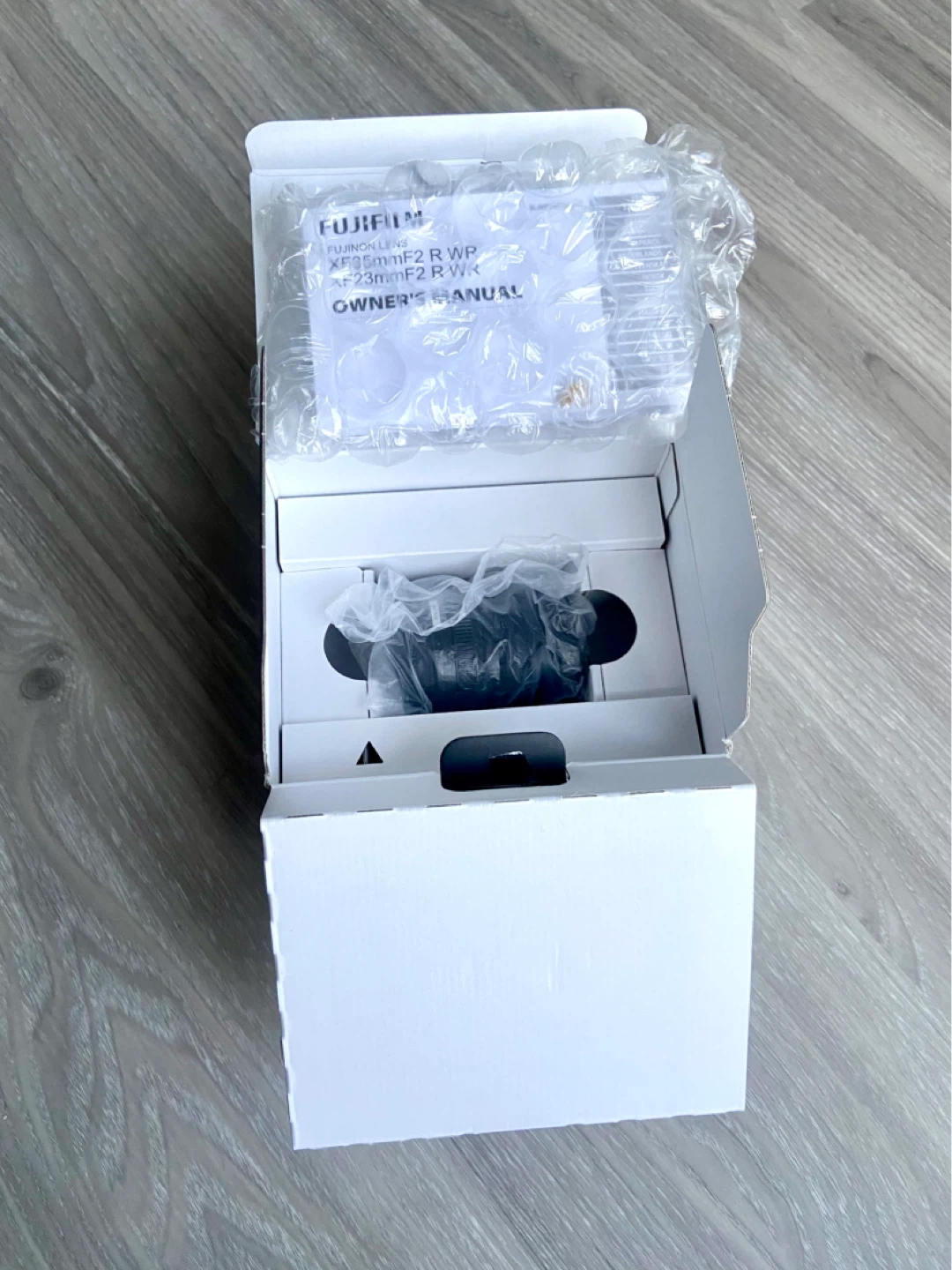 Fujinon XF35mm f2R WR lens *NEW* (Quick Sale) - photo 3
