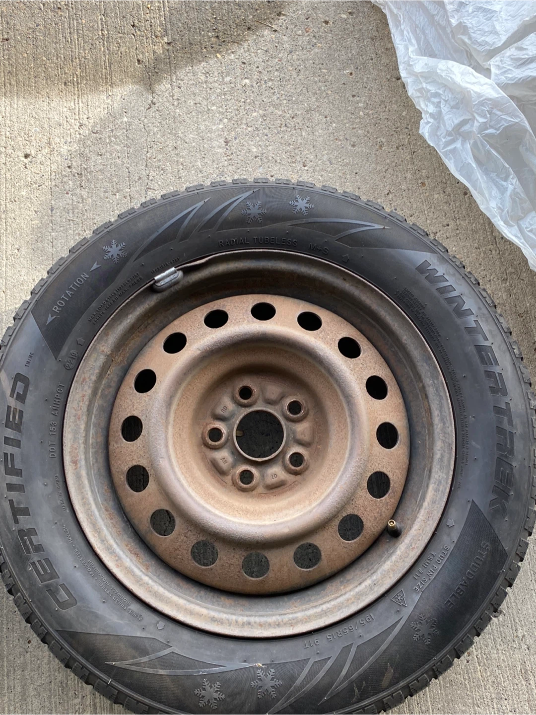 Wintertrek Studdable Winter Tire with Rim - photo 4