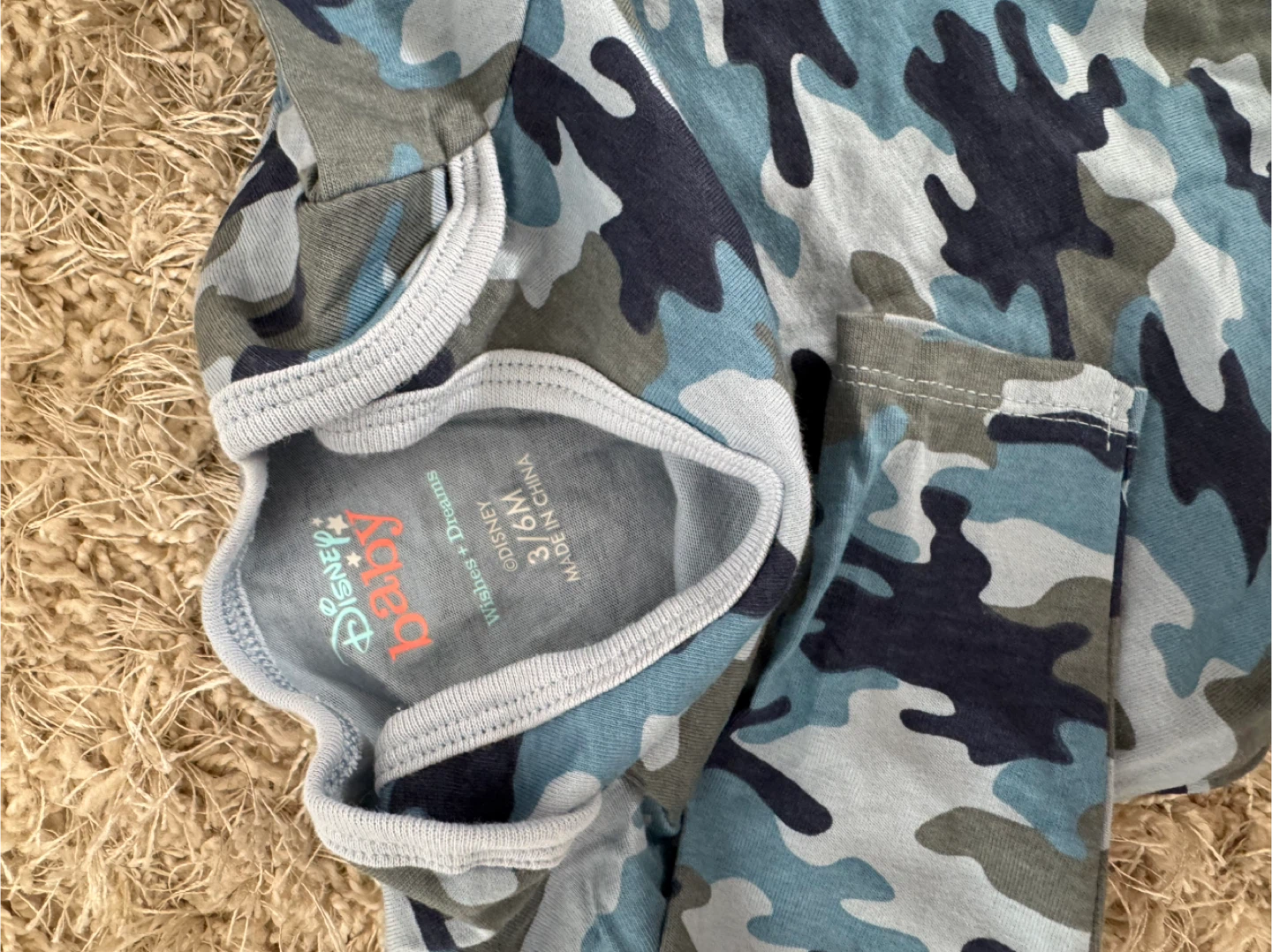 Disney Baby Camo Bodysuit and Pants Set 3-6M - photo 2