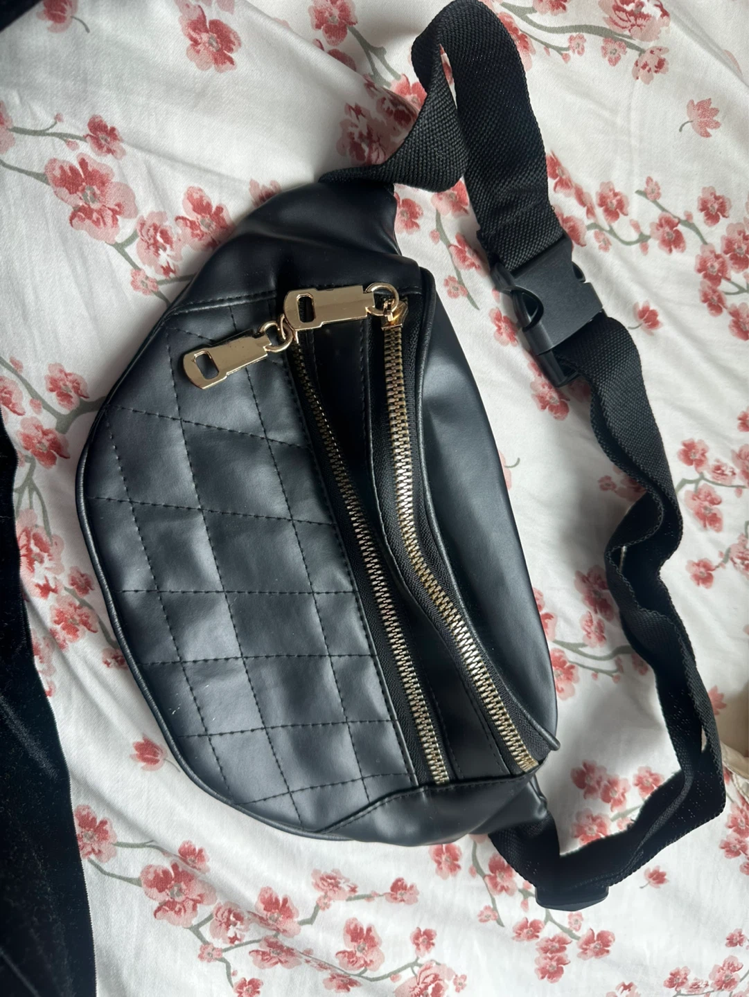 Black Quilted Fanny Pack