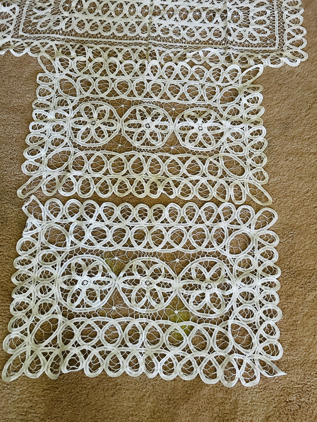 5 VINTAGE Lace Table Runners - photo 3
