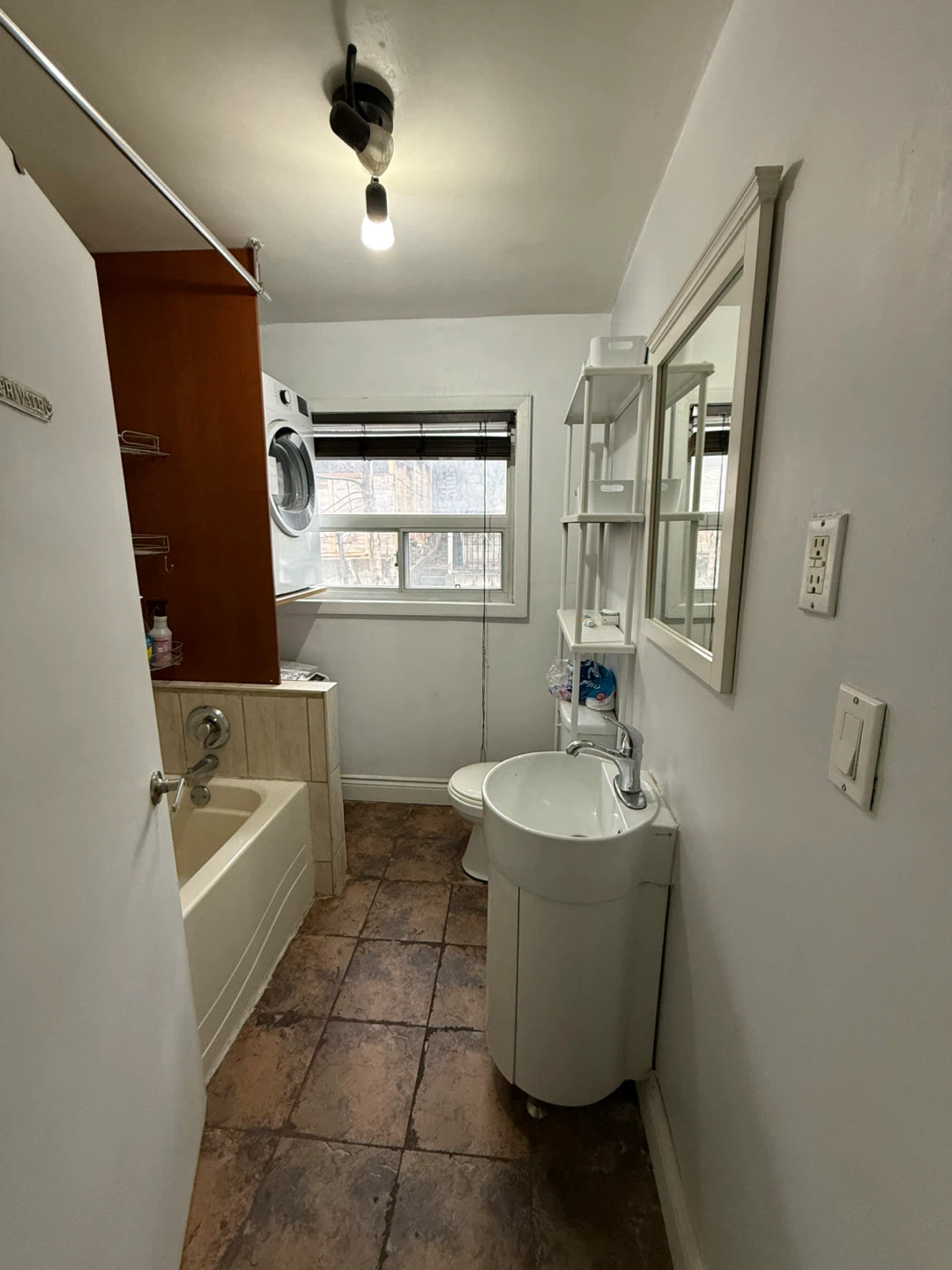 1 Bedroom 1 Bath Apartment for Rent - photo 5