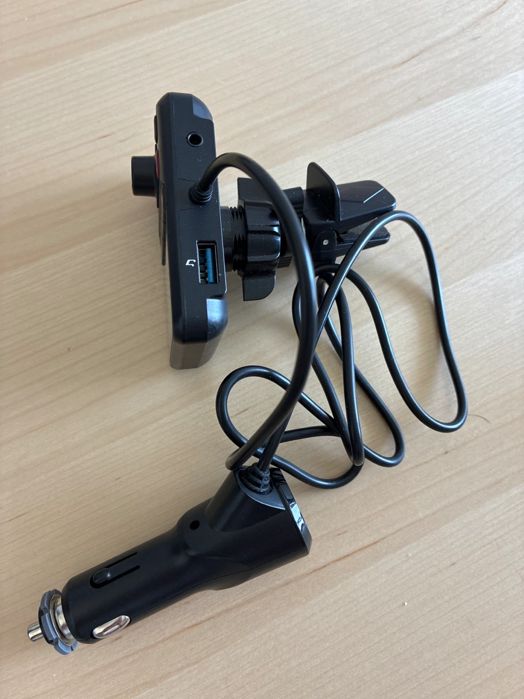 Bluetooth FM Transmitter Car Charger - photo 2