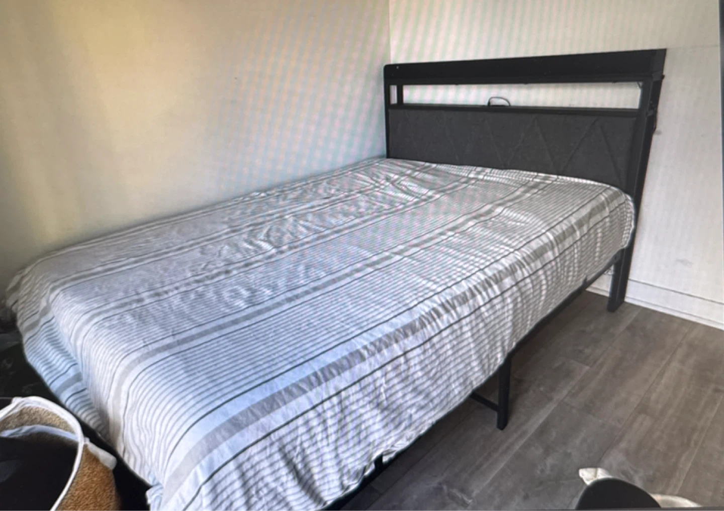 MOVE OUT SALE - NEED GONE TODAY - Double Bed 10 inch Mattress