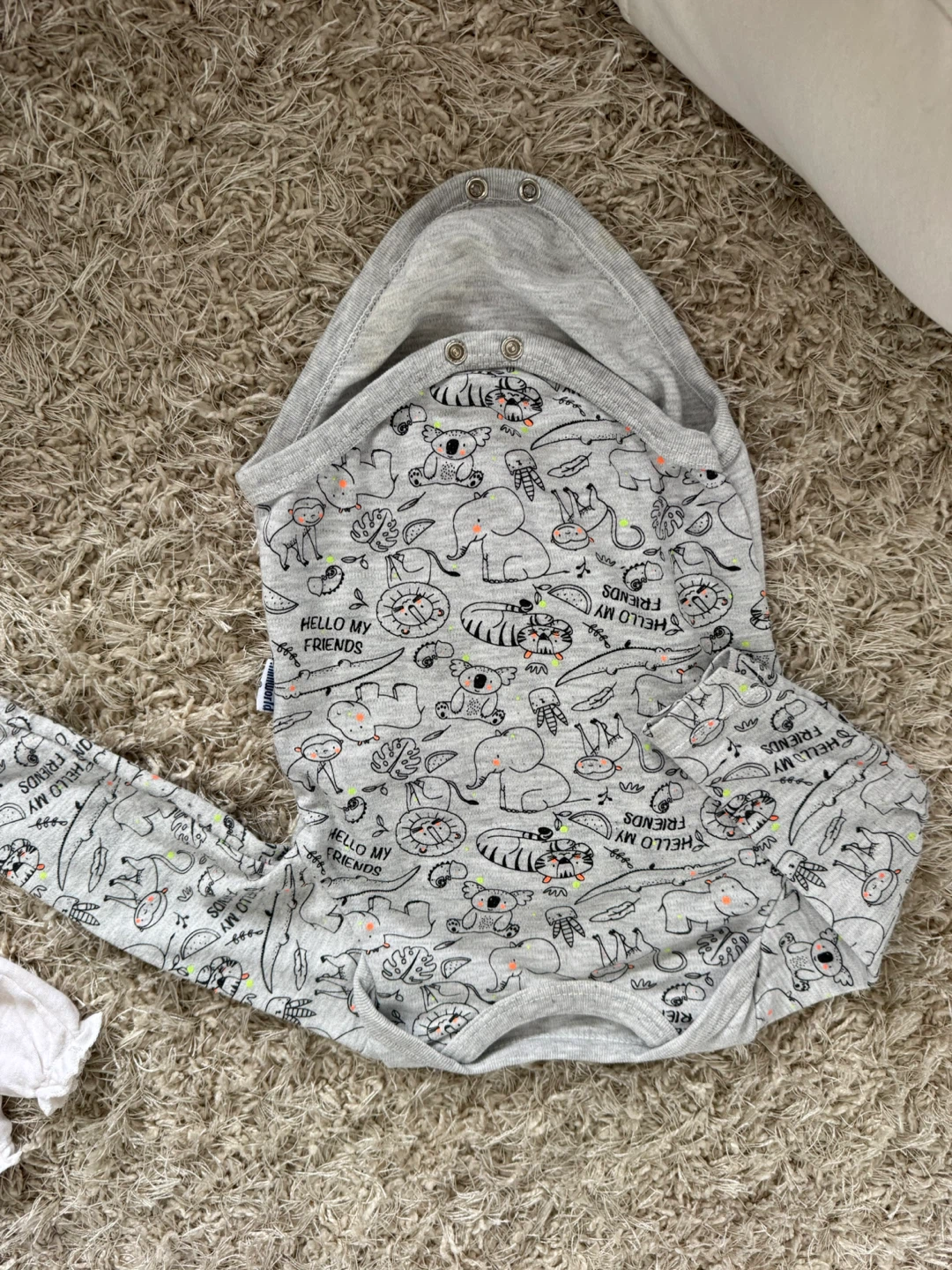 Miniworld Baby Long Sleeve Bodysuit 6-9 Months
