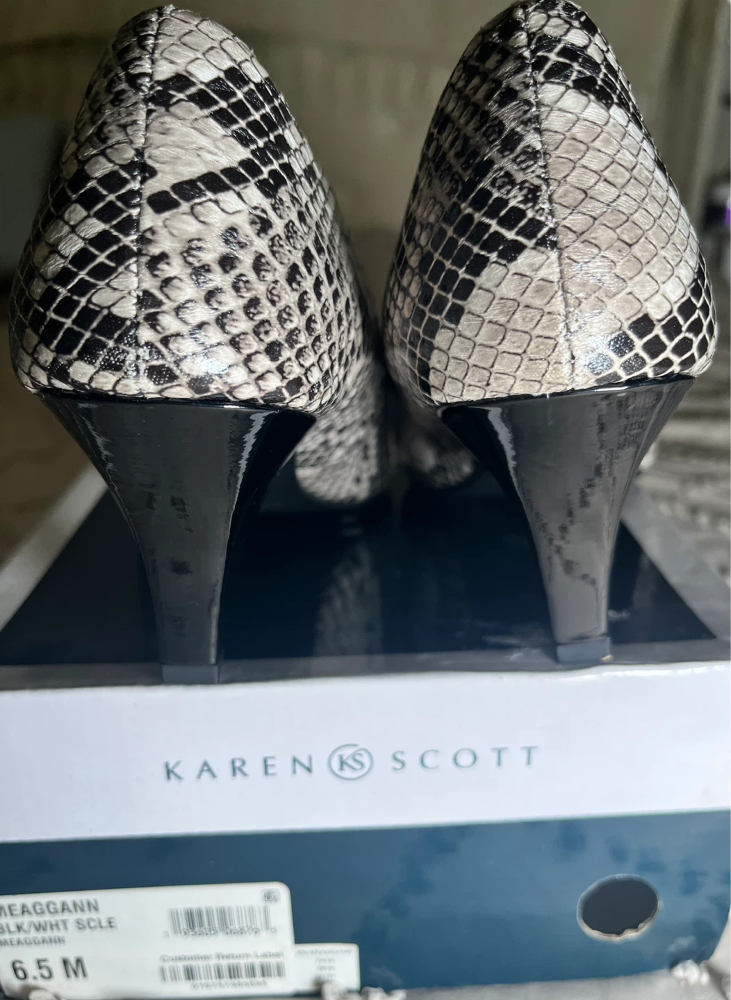 Karen Scott MEAGANN Snake Print Heels - Size 6.5 M - photo 2