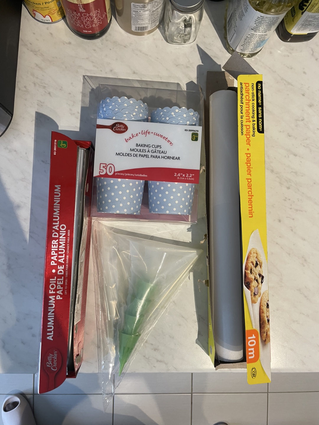 Betty Crocker Baking Cups, Parchment Paper, and Aluminum Foil - photo 2