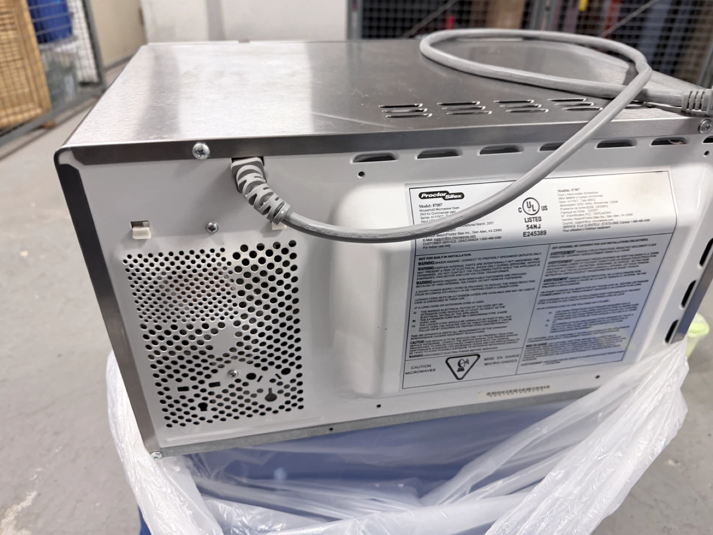 Proctor Silex Stainless Steel Microwave Oven - photo 3